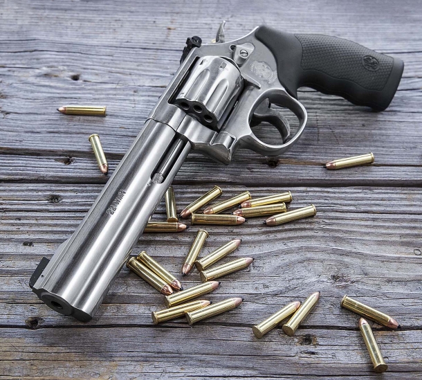 Ritorna il revolver Smith & Wesson model 648 Ritorna il revolver Smith & Wesson model 648