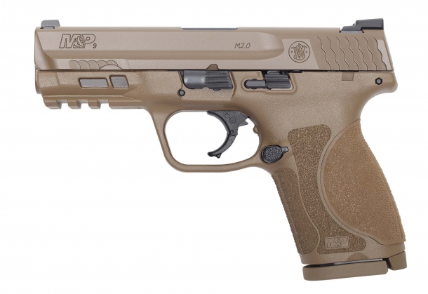 New Smith & Wesson M&P M2.0 Compact pistol "Flat Dark Earth" Smith & Wesson M&P M2.0 Compact Flat Dark Earth pistol
