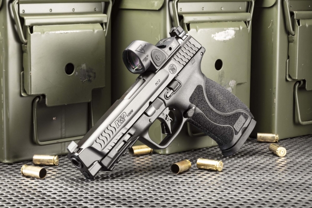 Smith & Wesson introduces the M&P M2.0 10mm Auto pistol series Smith & Wesson introduces the M&P M2.0 10mm Auto pistol series