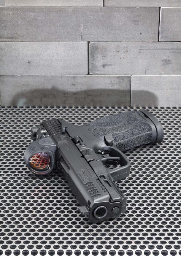 Smith & Wesson introduces the M&P M2.0 10mm Auto pistol series Smith & Wesson introduces the M&P M2.0 10mm Auto pistol series