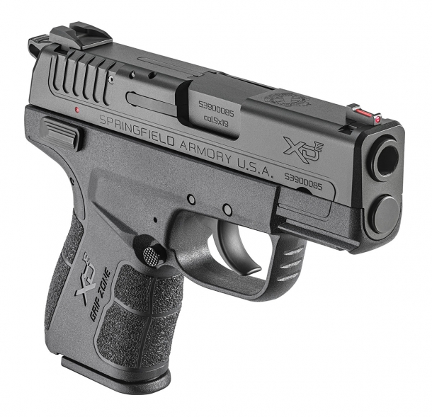 Springfield Armory XD-E: il ritorno del... cane! La Springfield Armory XD-E è un'arma in netta controtendenza con i trend del mercato