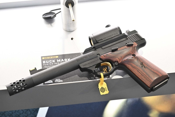 Browning announces new Buck Mark series pistols Browning Buck Mark Hunter 5.9