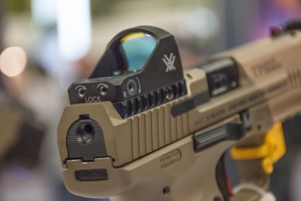 Canik TP9 Elite Combat Canik TP9 Elite Combat
