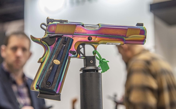 Nuove pistole Chiappa Firearms 1911-45 Chiappa Firearms 1911-45 Empire Nebula