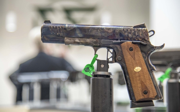 Nuove pistole Chiappa Firearms 1911-45 Chiappa Firearms1911-45 Superior Color Case