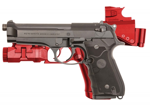 B&T USW a confronto con: Beretta M92 FS