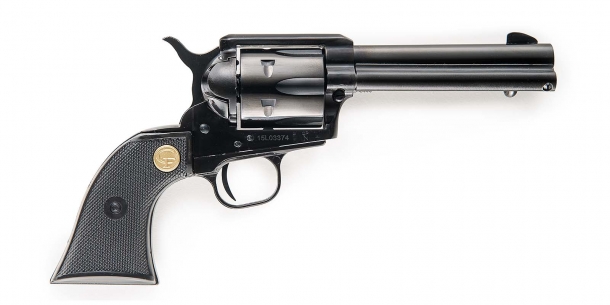 Armi Chiappa 1873 SAA: i nuovi modelli per il 2017 Il nuovo SAA "Regulator" di Chiappa è disponibile nei calibro .45 Long Colt e .38 Special