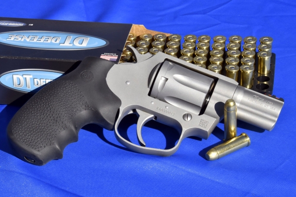 Il nuovo revolver Colt Cobra Il modello Cobra marca il ritorno di Colt sul mercato dei revolver
