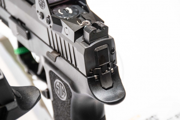 SIG Sauer P320 RXP optics ready pistols