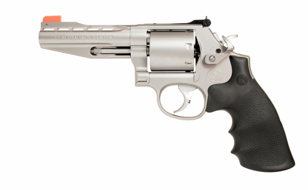 Smith & Wesson Performance Center 686 e 686 Plus Smith & Wesson Performance Center Model 686