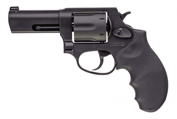 Revolver Taurus Defender 856 e Taurus 942 Taurus Defender 856