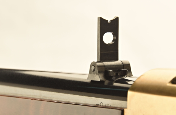 Uberti Winchester 1866 "Yellowboy": i 150 anni di un fucile leggendario La tacca di mira a foglietta, sollevata