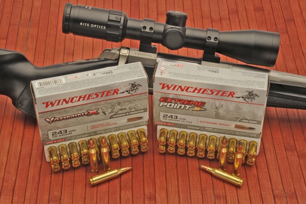 I due caricamenti .243 Winchester provati: le VarmintX Polymer Tip da 58 grani, e le Extreme Point da 95 grani