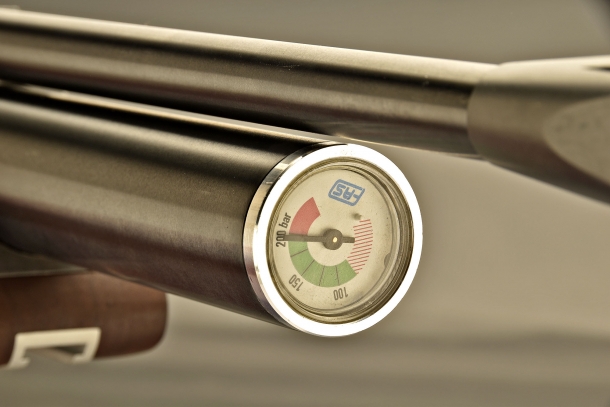 View of the pressure level meter