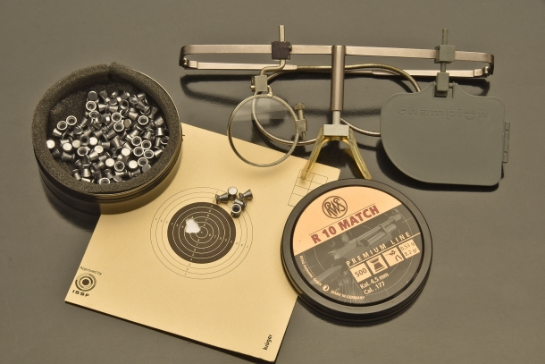A 5 shot group obtained at 10 meters, with RWS R10 Match Premium pellets