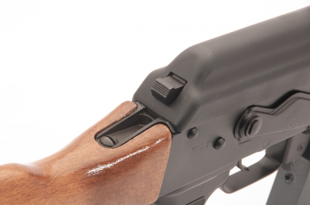 Chiappa RAK-9: the Italian AK pistol-caliber carbine Chiappa RAK-9: l’AK italiano in calibro 9mm