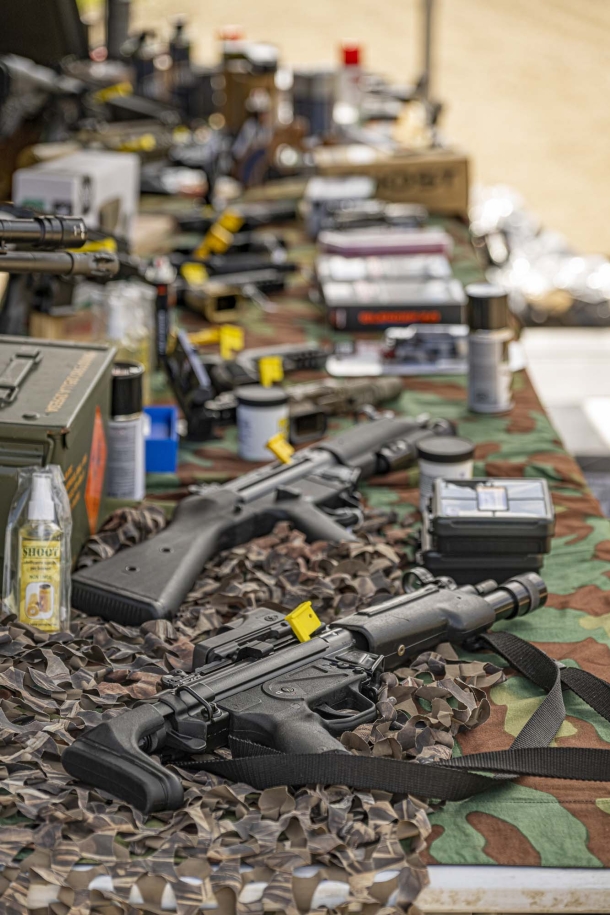 Heckler & Koch SP5 Lo stand di Armeria Red Point, durante l'evento in cui è stato possibile provare l'HK SP5 ed altri modelli Heckler & Kock
