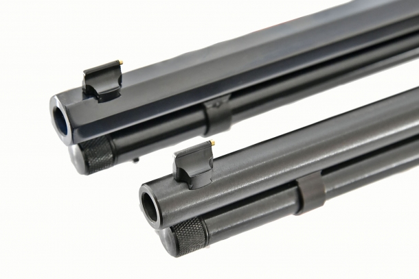 From left: the octagonal barrel of the Clsssic model and the round one of the Steel version