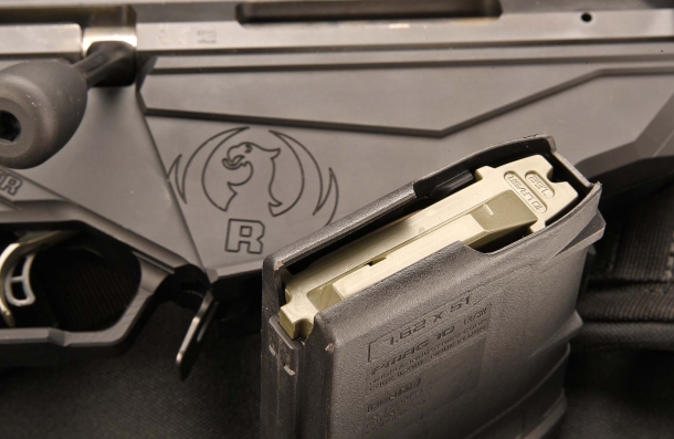 L'elevatore del caricatore Magpul PMAG 10