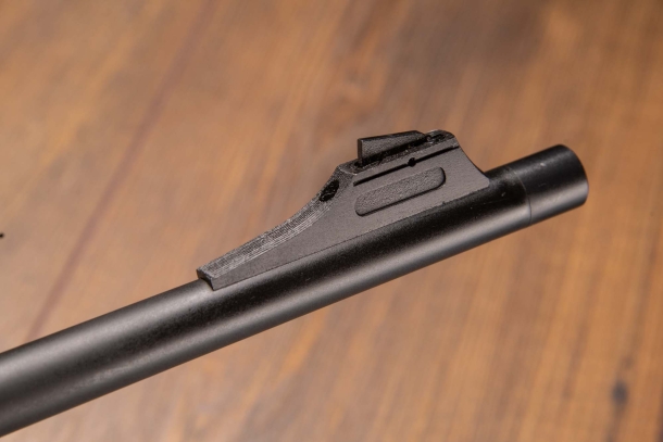 Sabatti Saphire: a surprising hunting carbine The front sight can be adjusted for elevation.