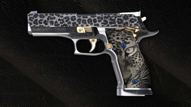 The Leopard by Johann Fanzoj: an astonishing luxury set! The Leopard by Johann Fanzoj: an astonishing luxury set!