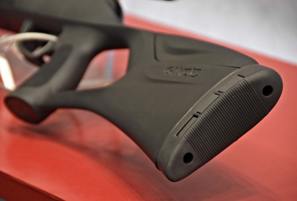 Calciolo e impugnatura della carabina GAMO G-Magnum 1250