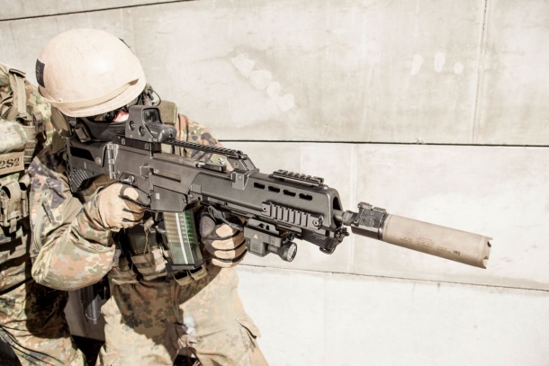 Heckler & Koch HK433: Bundeswehr's next assault rifle (?) The German military is in the process of selecting a rifle that will supersede the G36