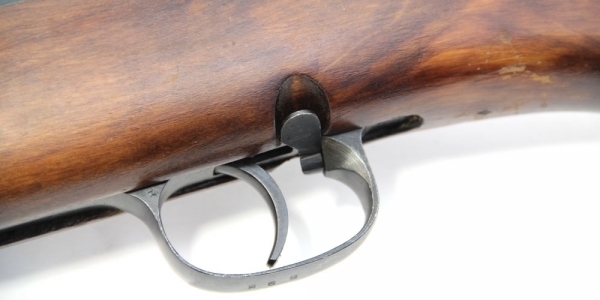 Fucile semi-automatico Molot KO-SVT: ritorna il Tokarev! La sicura del KO-SVT della Molot, all'interno della guardia del grilletto