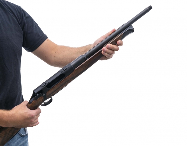 Sauer S404 Silence bolt-action hunting rifle with integral sound suppressor Sauer S404 Silence bolt-action hunting rifle with integral sound suppressor