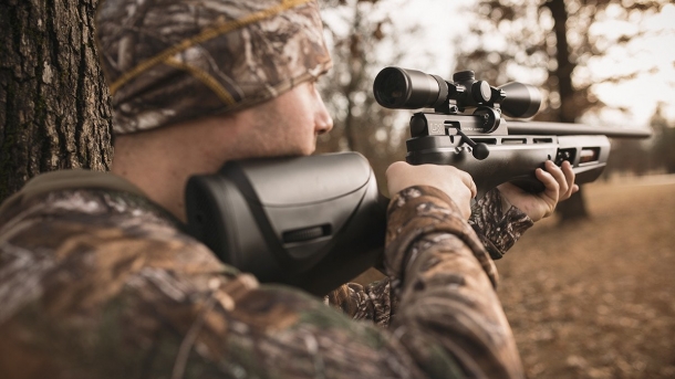 Umarex Gauntlet PCP rifle in .25/6.35mm caliber The Umarex Gauntlet is a popular PCP air rifle conceived for small-game hunting and sport shooting