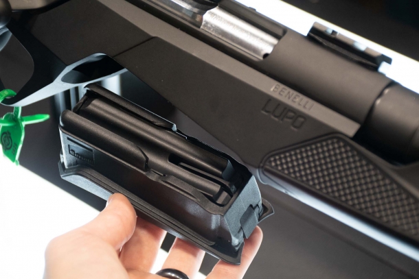 Benelli Lupo: the innovative design bolt-action hunting rifle