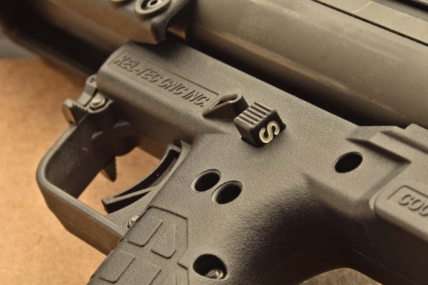 Left side of the cross-bolt safety switch