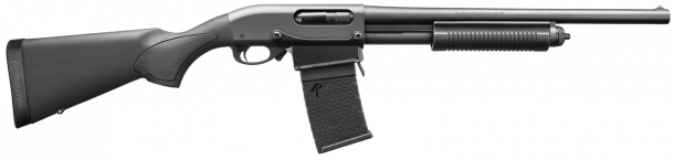 Remington 870 DM: il "pompa" si fa il caricatore! Il Remington 870 DM nella versione con astina e calciolo in sintetico nero