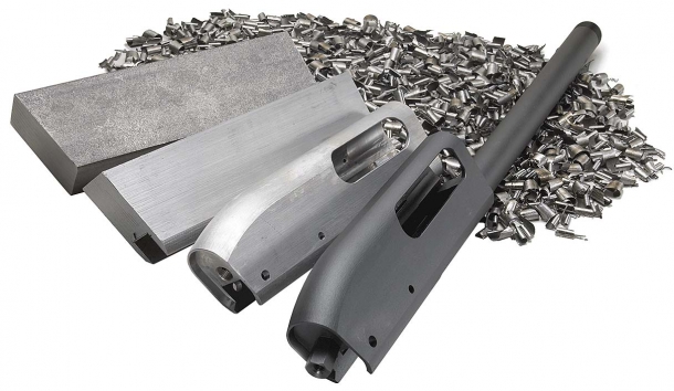 Remington 870 DM: il "pompa" si fa il caricatore! I nuovi modelli DM a caricatore amovibile riprendono la meccanica originale e la solida costruzione della linea 870; cambia solo il sistema d'alimentazione