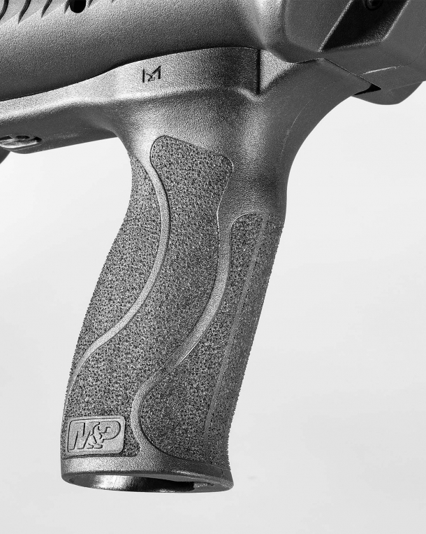 Smith & Wesson M&P 12 pump-action shotgun Smith & Wesson M&P 12 pump-action shotgun