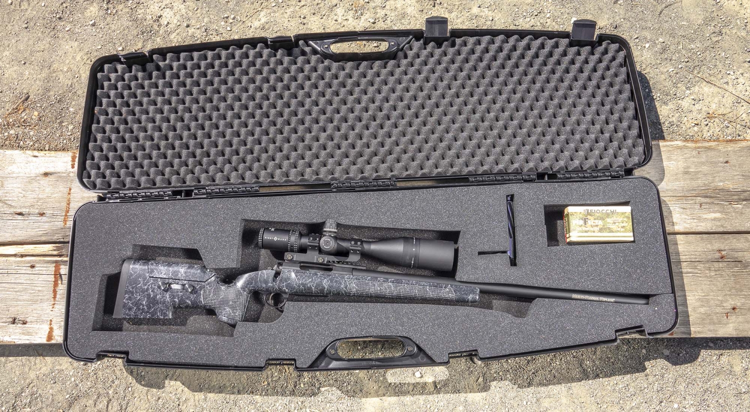 Sabatti Tactical EVO: l'evoluzione nel tiro di precisione La Sabatti Tactical EVO è corredata di una valigetta che permette di trasportare la carabina con l'ottica montata