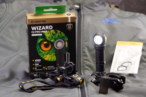Torcia Armytek Wizard C2 Pro Max Magnet USB