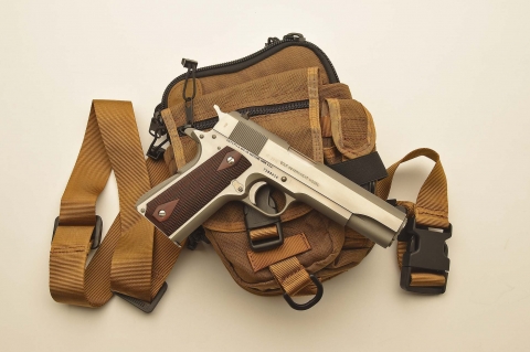 Da Radar 1957 una tracolla in cordura molto operativa