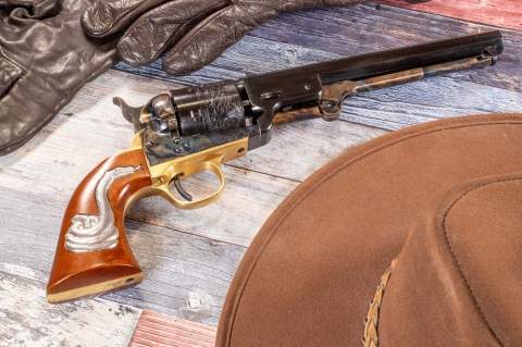 Il serpente e la Colt: storia del serpente della pistola di Clint Eastwood