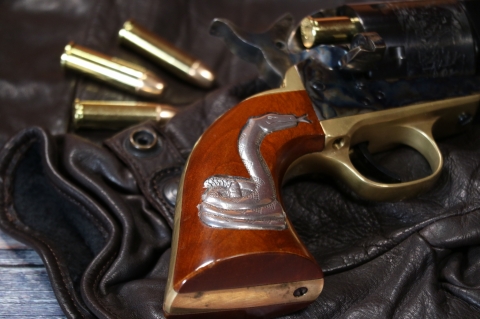 Il serpente e la Colt: storia del serpente della pistola di Clint Eastwood