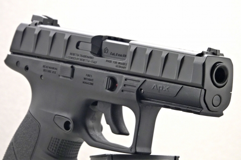 Replica soft-air UMAREX Beretta APX