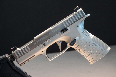 Arsenal Firearms Strike Two: arriva la compatta!