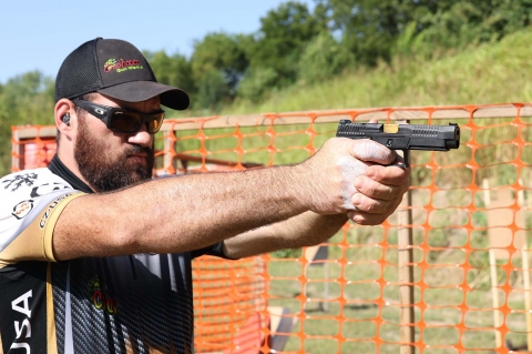 CZ P-10F Competition-Ready: la nuova pistola striker-fired da tiro dinamico