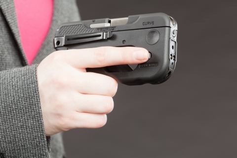 Prima Armi distribuisce in Italia la pistola semi-automatica Taurus 180 CRV "Curve", un'arma da difesa personale con qualcosa in più! (foto di Oleg Volk)