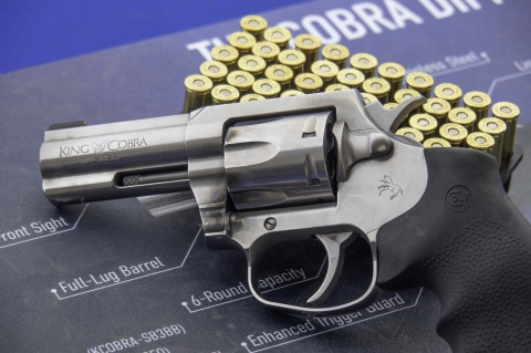 Revolver Colt King Cobra calibro .357 Magnum
