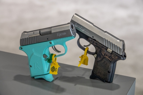 Pistola Remington RM380 Micro Light Blue
