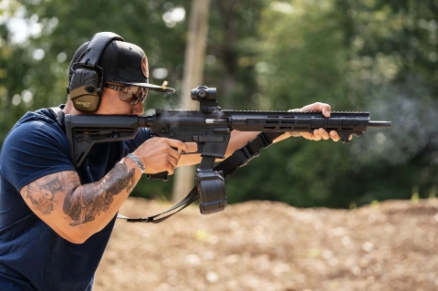 Smith & Wesson Response: a new AR-15 pistol-caliber carbine with a versatile feeding system