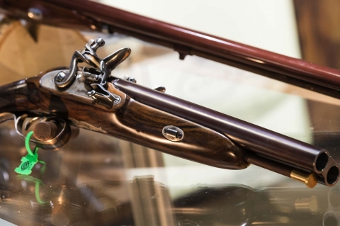 Pedersoli's new 1886 lever-action carbine and Howdah flintlock pistol