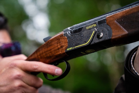 Beretta 694 Black DLC, il nuovo super-sovrapposto da tiro al piattello