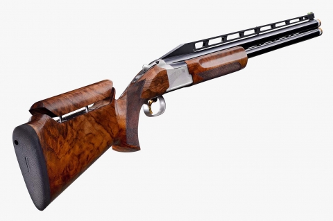 Il B725 Pro Trap Adjustable (qui nella versione High Rib, con bindella alta) è l'ultimo nato nella famiglia di fucili da competizione Browning